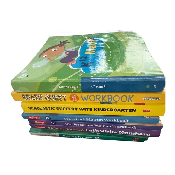 Learning / Reading Books - Picture 14 of 14